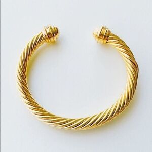 VINTAGE Costume Cuff Bracelet​